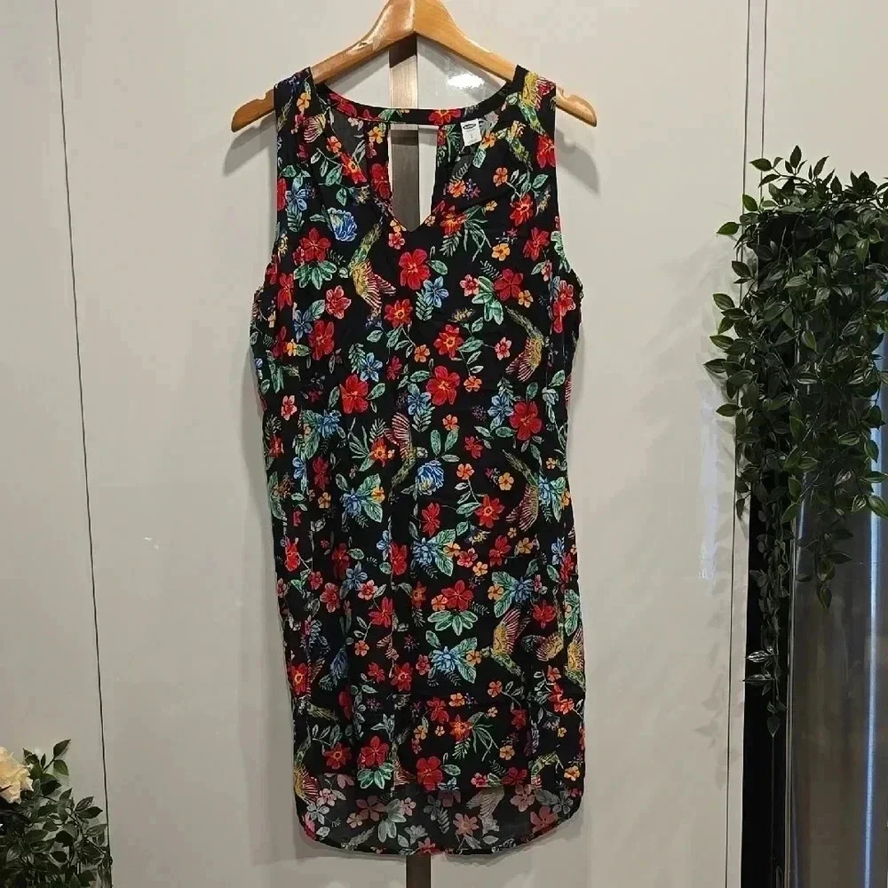 Old Navy Black Sleeveless  Sheath Dress